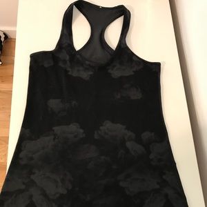 RARE Lululemon Cool Racerback Tank top in camo